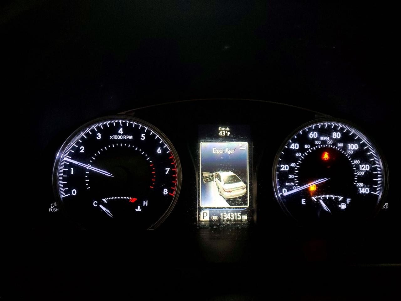 2015 TOYOTA CAMRY LE photo 9