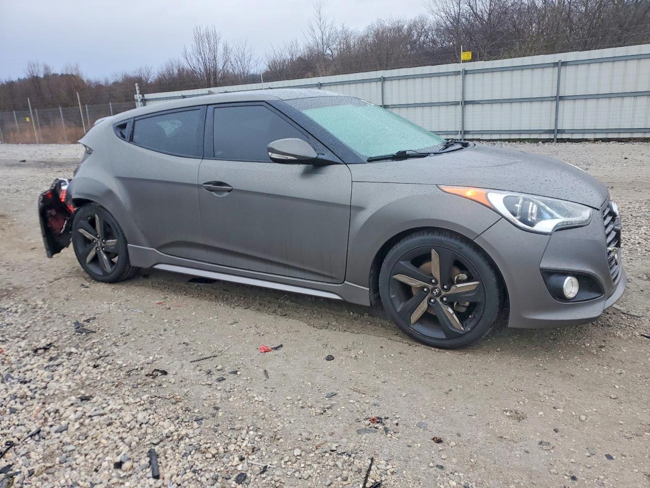 2015 HYUNDAI VELOSTER TURBO photo 4