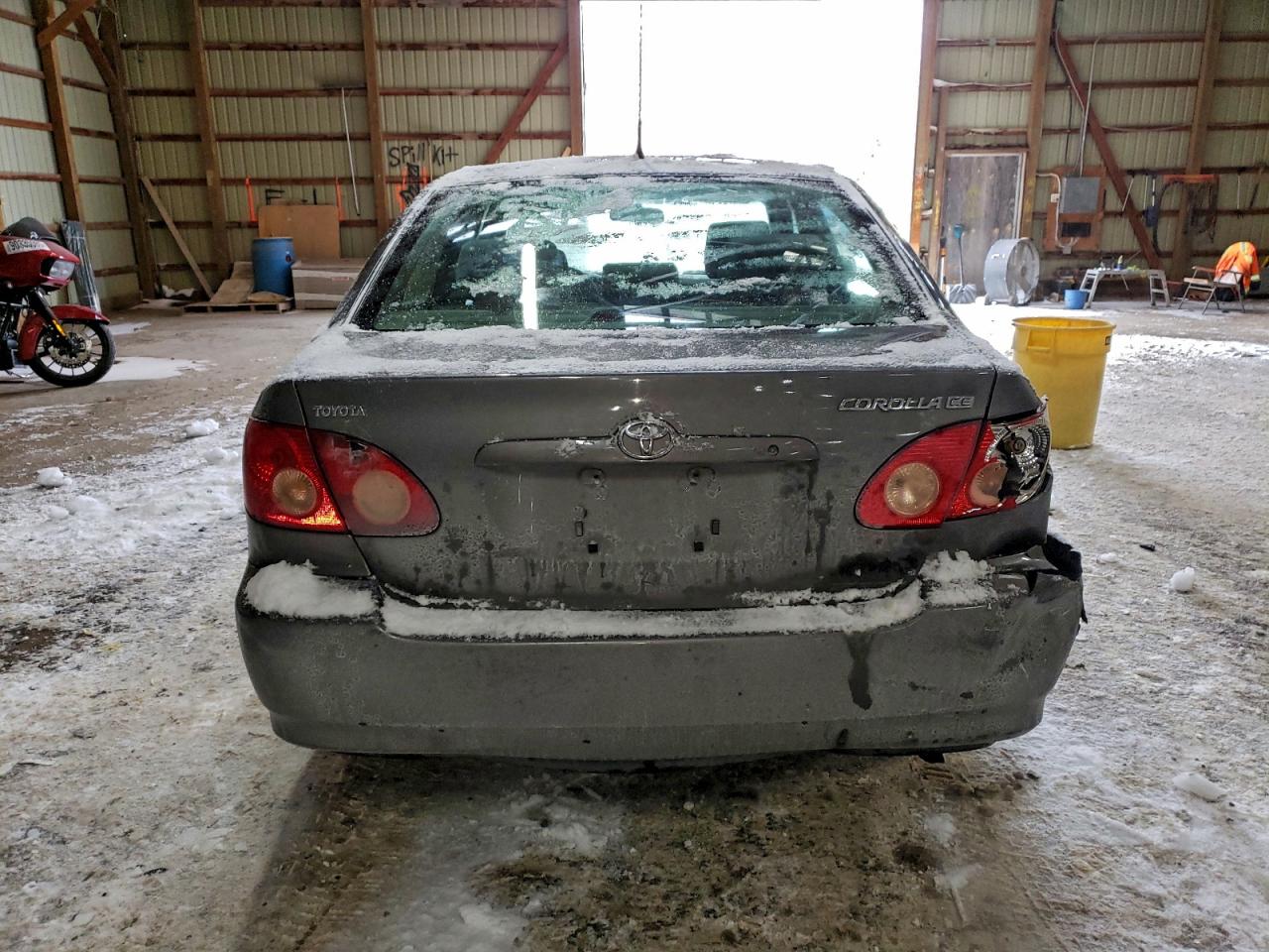 2005 TOYOTA COROLLA CE photo 6