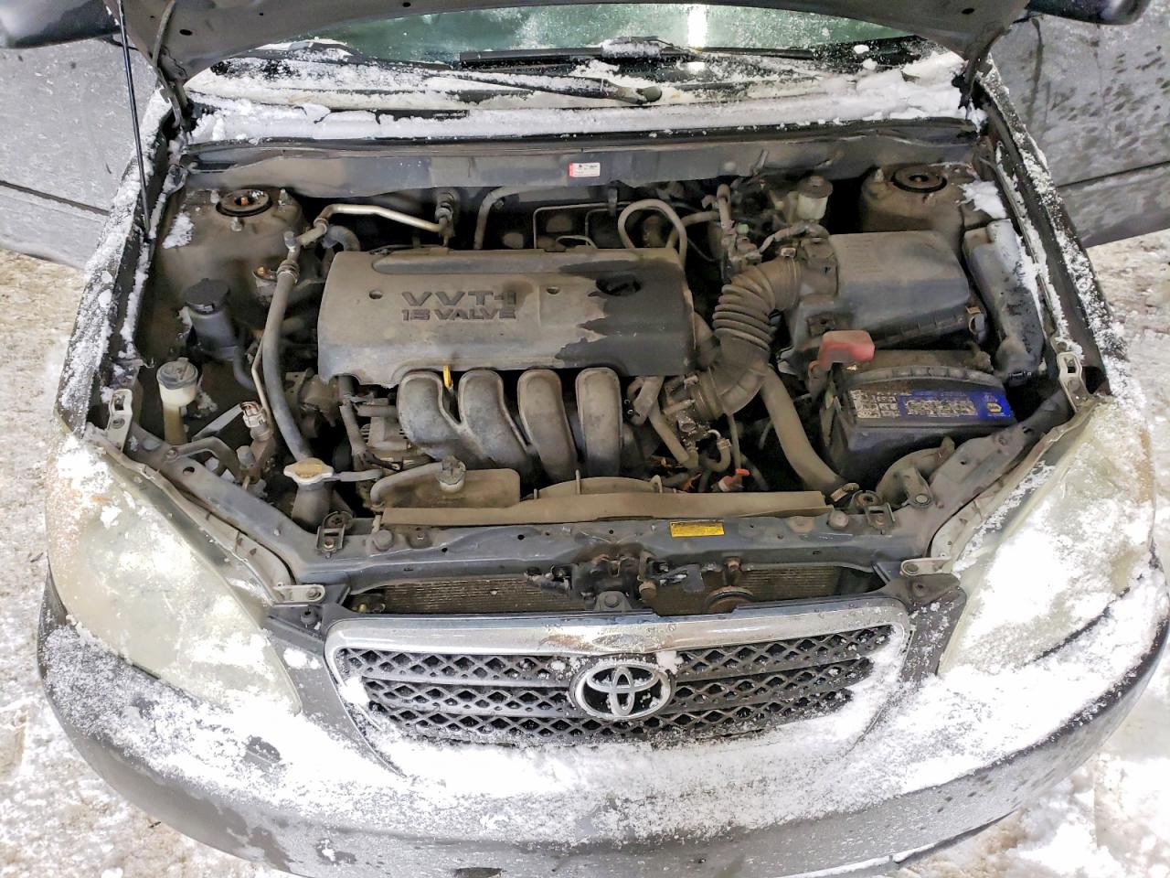 2005 TOYOTA COROLLA CE photo 11