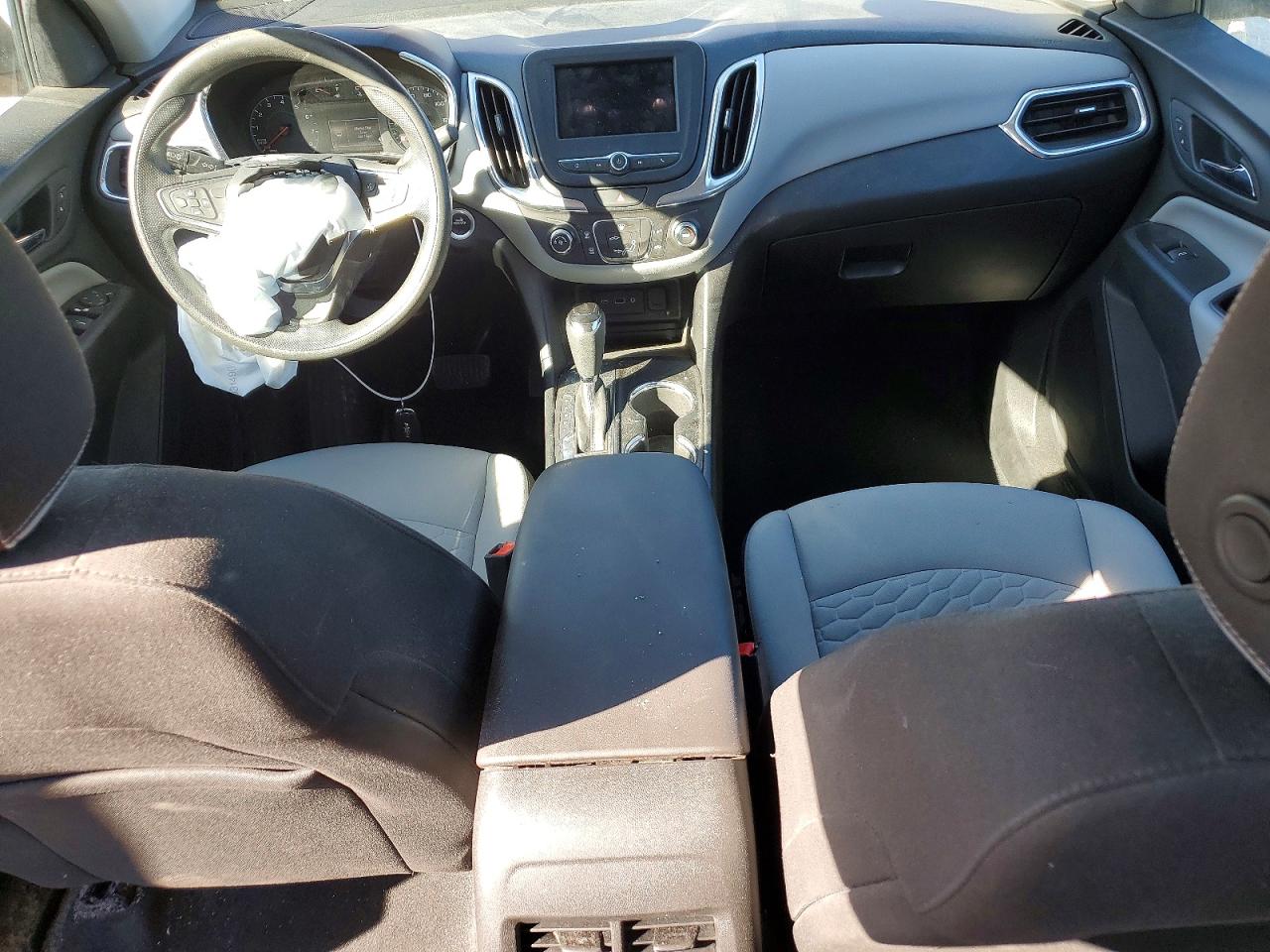 2019 CHEVROLET EQUINOX LS photo 8