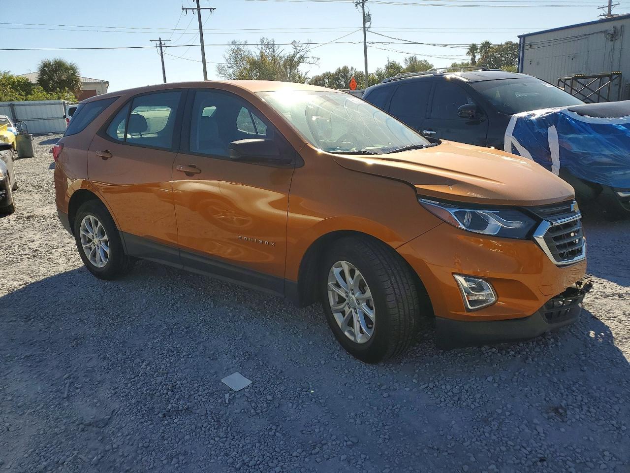 2019 CHEVROLET EQUINOX LS photo 4