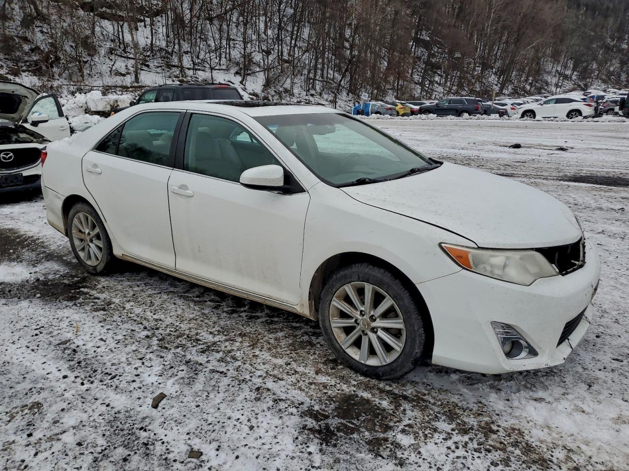 2012 TOYOTA CAMRY HYBRID photo 4