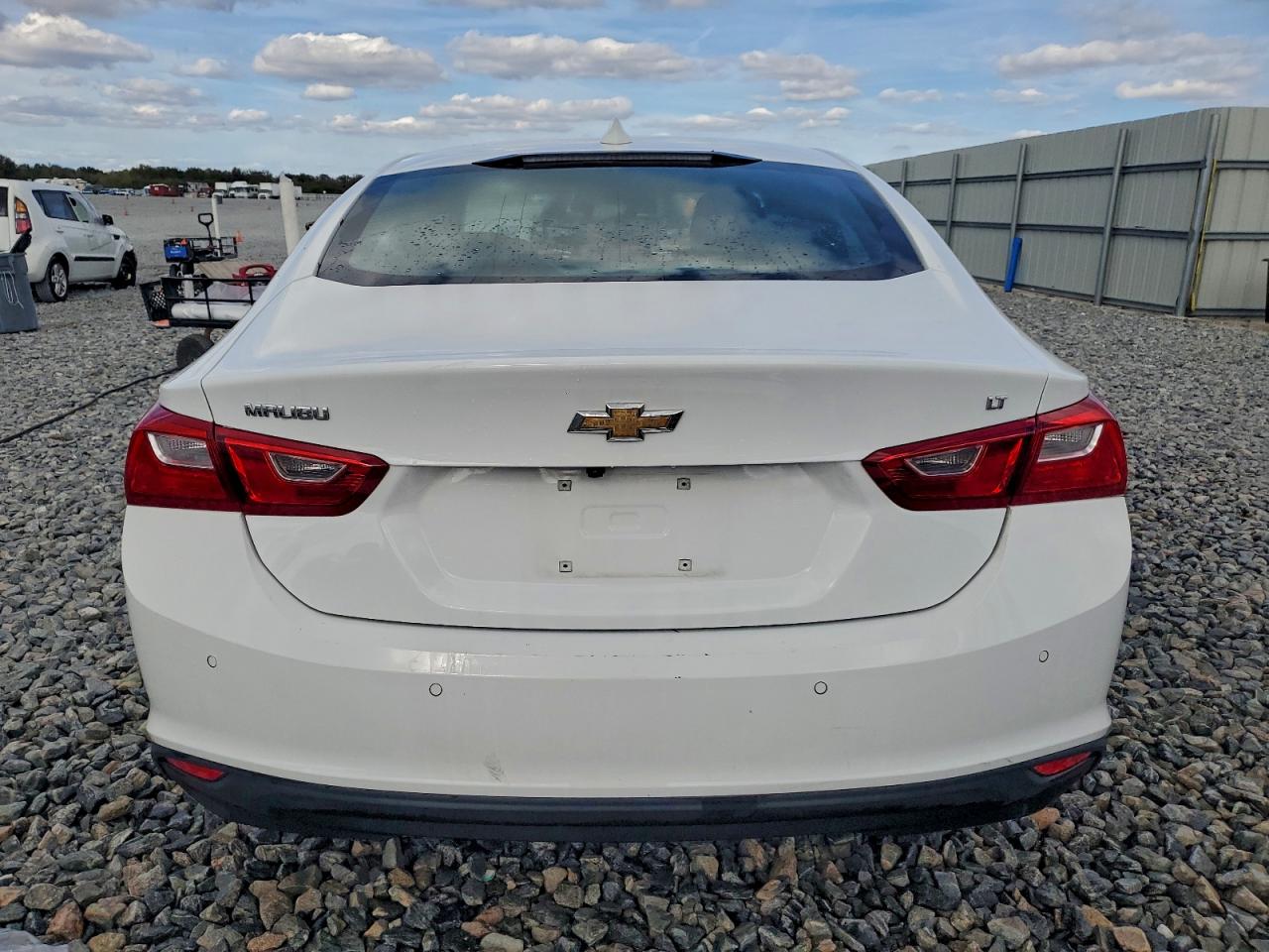 2024 CHEVROLET MALIBU LT photo 6