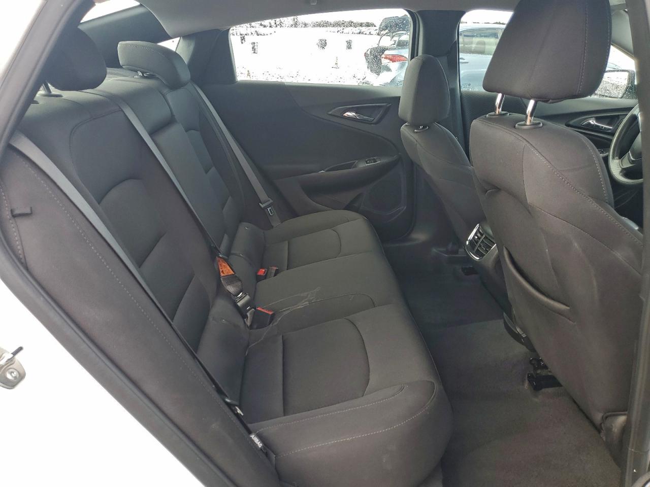 2024 CHEVROLET MALIBU LT photo 10