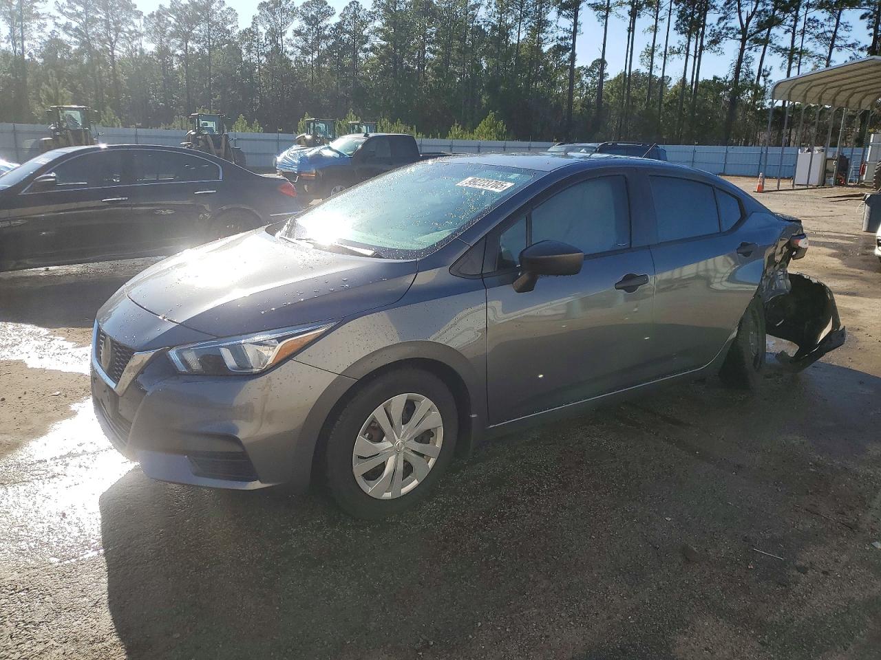 2020 NISSAN VERSA