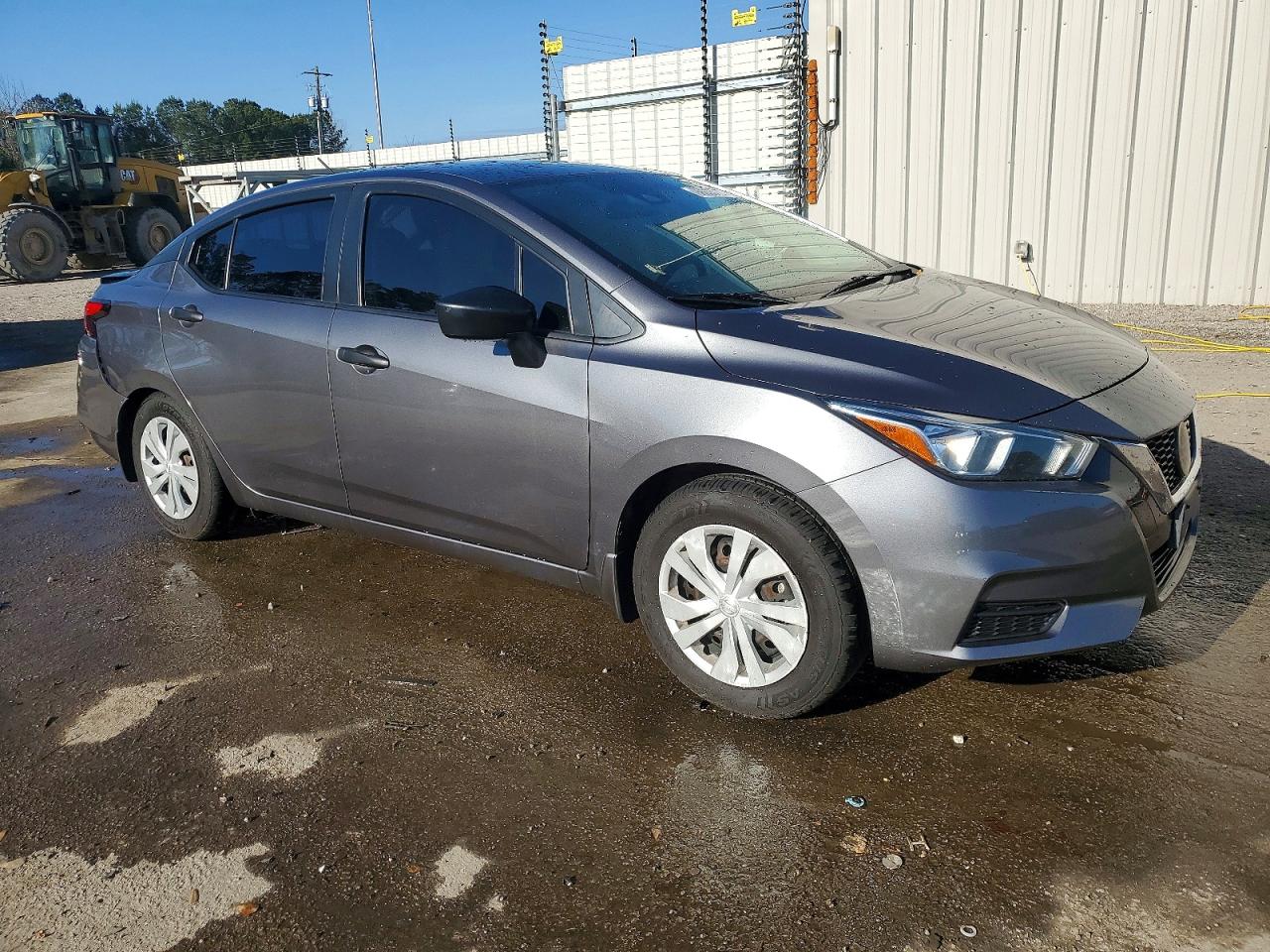 2020 NISSAN VERSA S photo 4