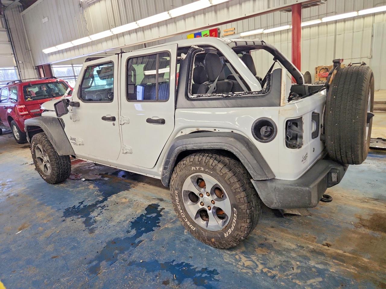 2018 JEEP WRANGLER UNLIMITED SPORT photo 2