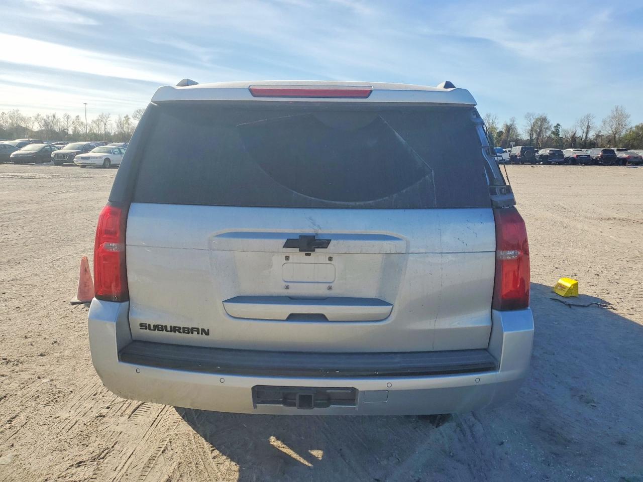2018 CHEVROLET SUBURBAN C1500 PREMIER photo 6