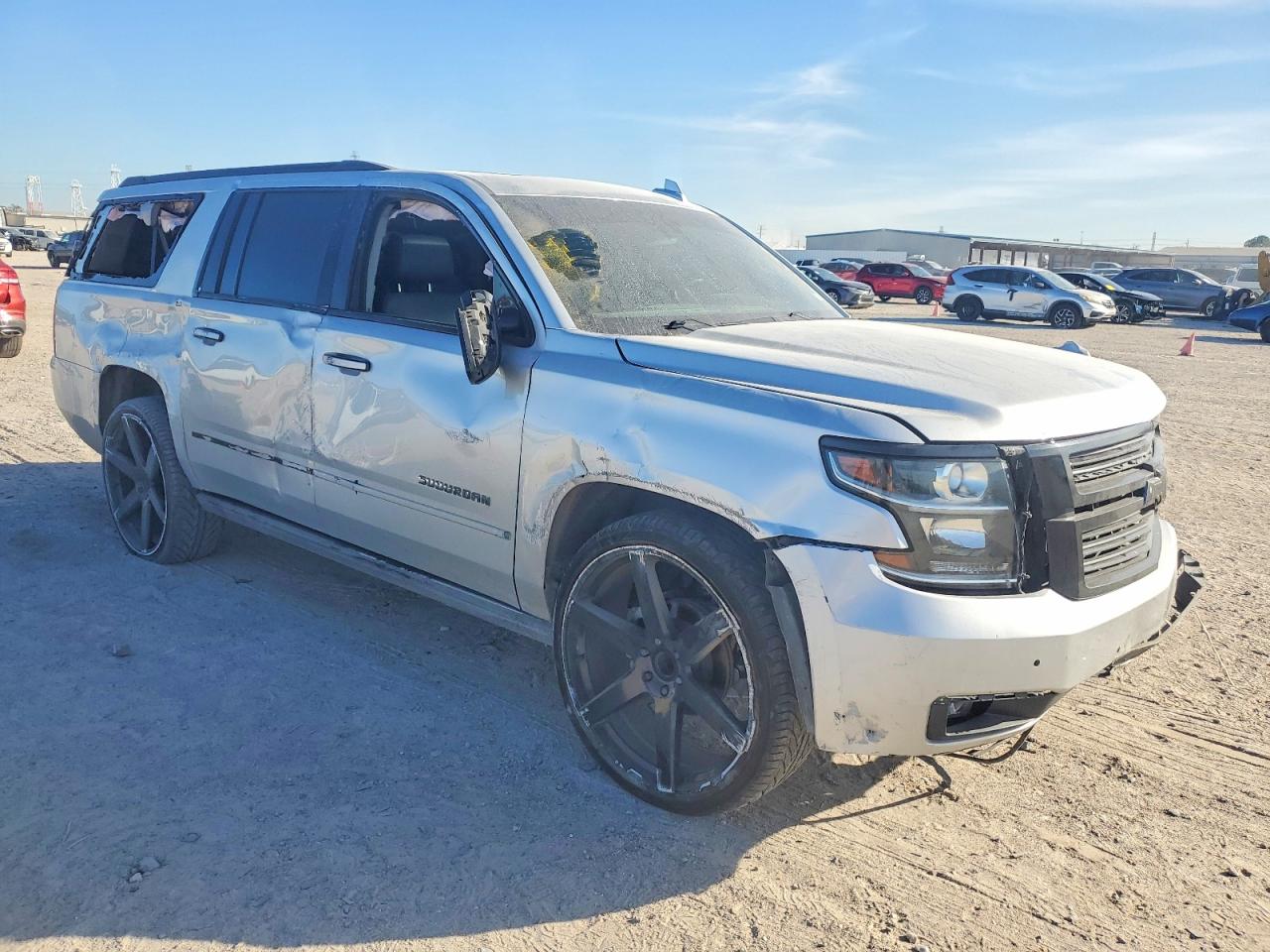 2018 CHEVROLET SUBURBAN C1500 PREMIER photo 4