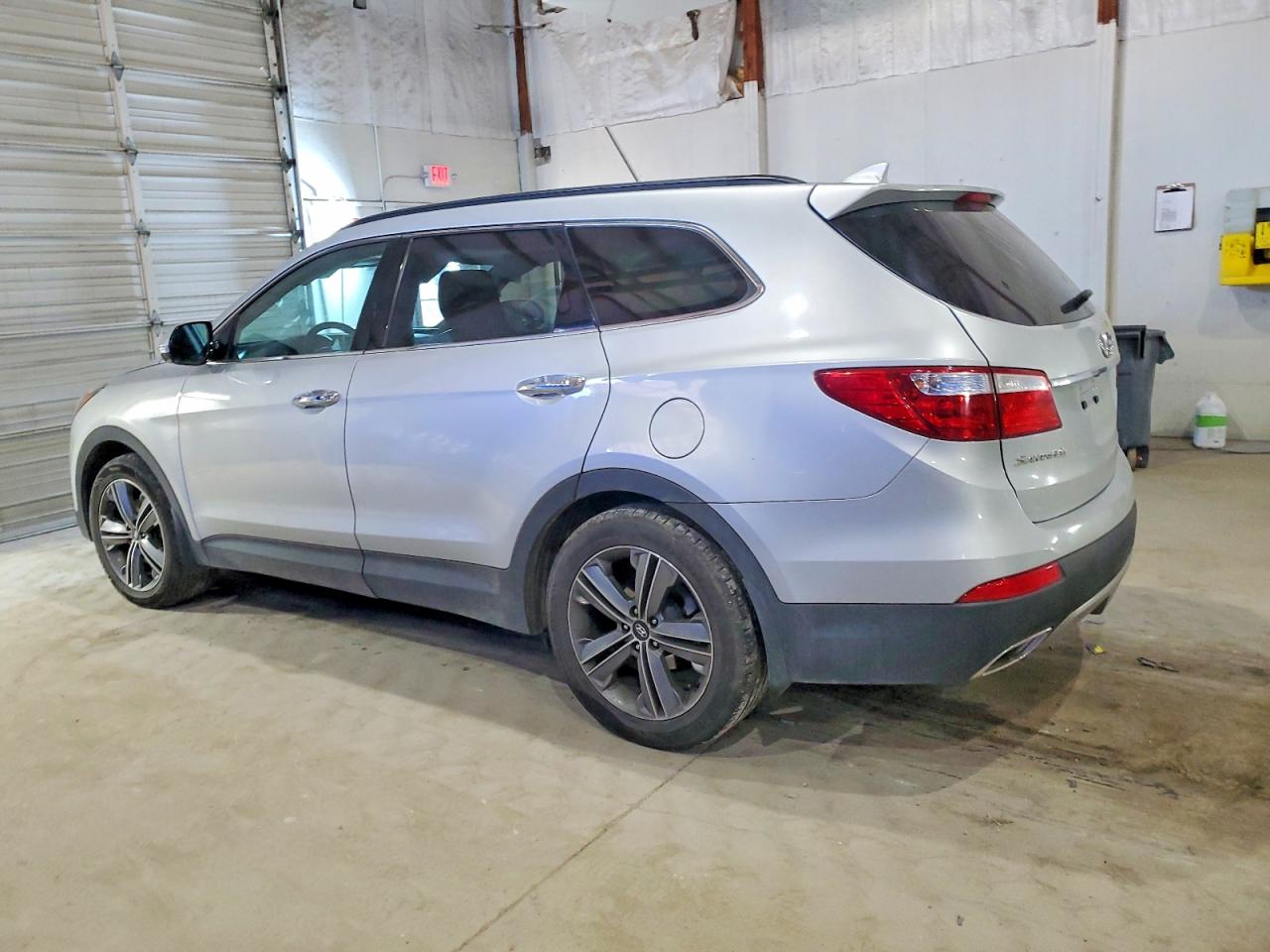 2016 HYUNDAI SANTA FE SE photo 2