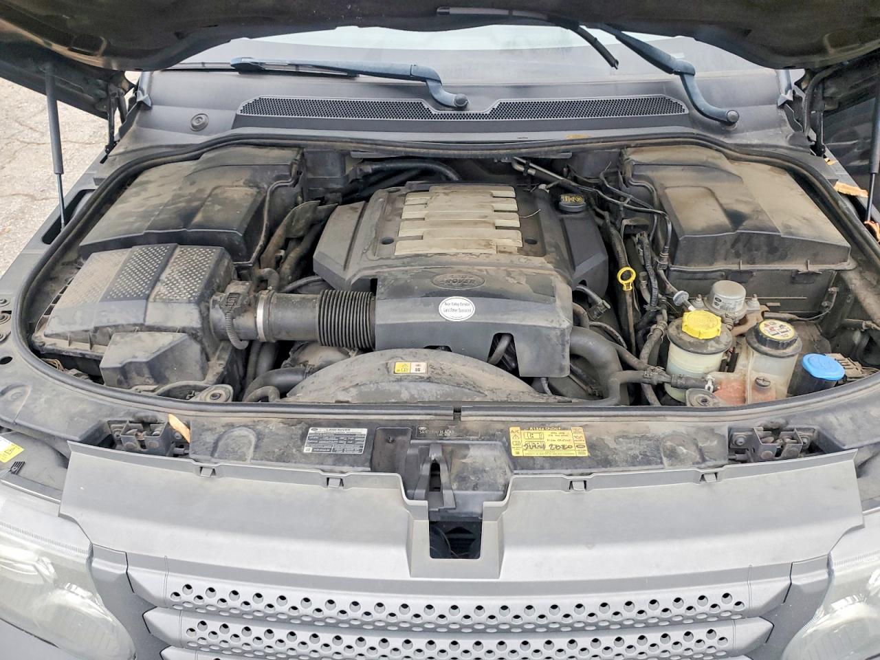 2009 LAND ROVER RANGE ROVER SPORT HSE photo 23