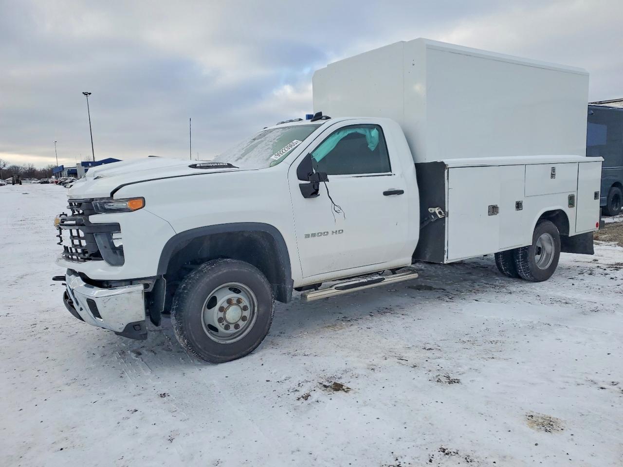 2024 CHEVROLET SILVERADO