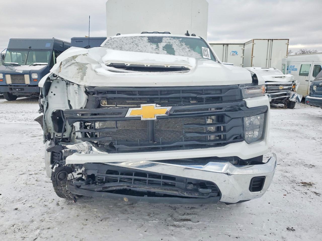 2024 CHEVROLET SILVERADO K3500 photo 5