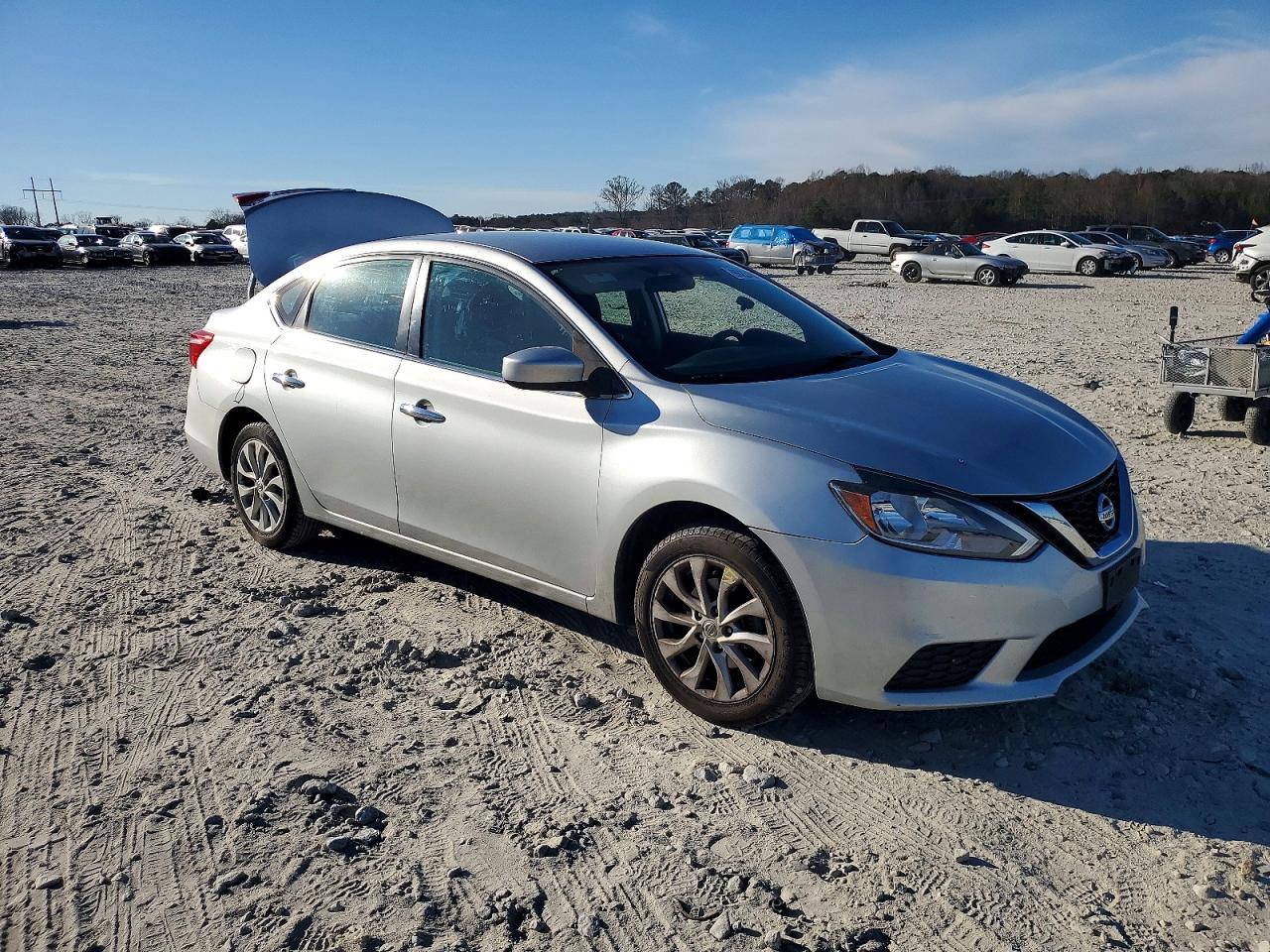 2019 NISSAN SENTRA S photo 4