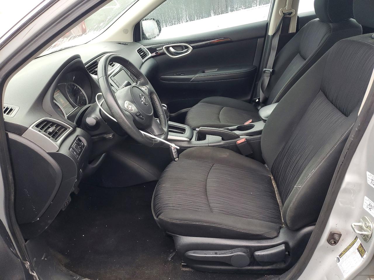 2019 NISSAN SENTRA S photo 7