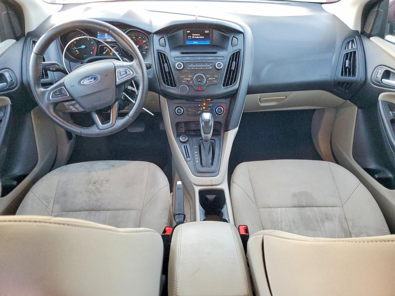 2015 FORD FOCUS SE photo 8