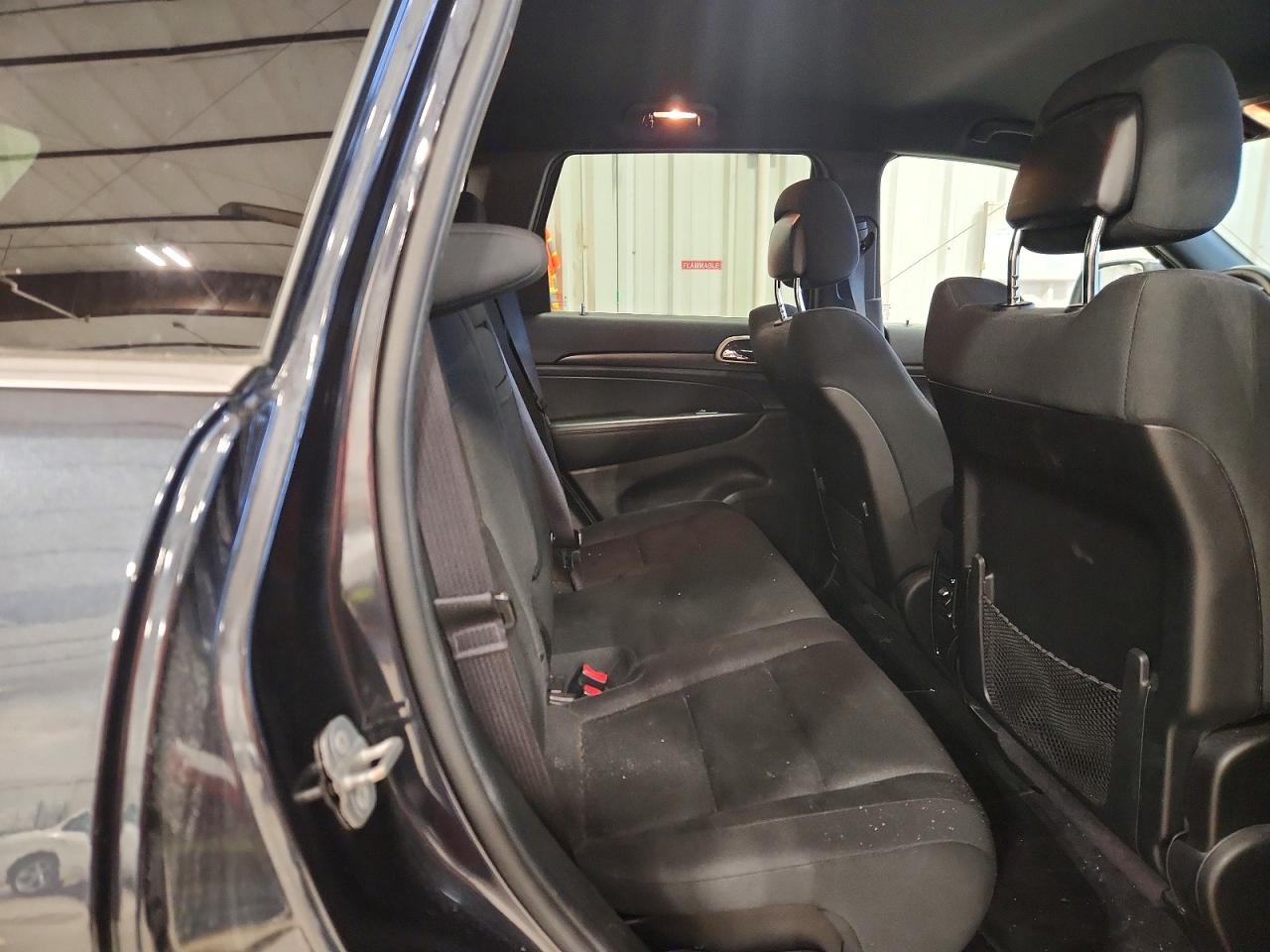 2014 JEEP GRAND CHEROKEE LAREDO photo 11