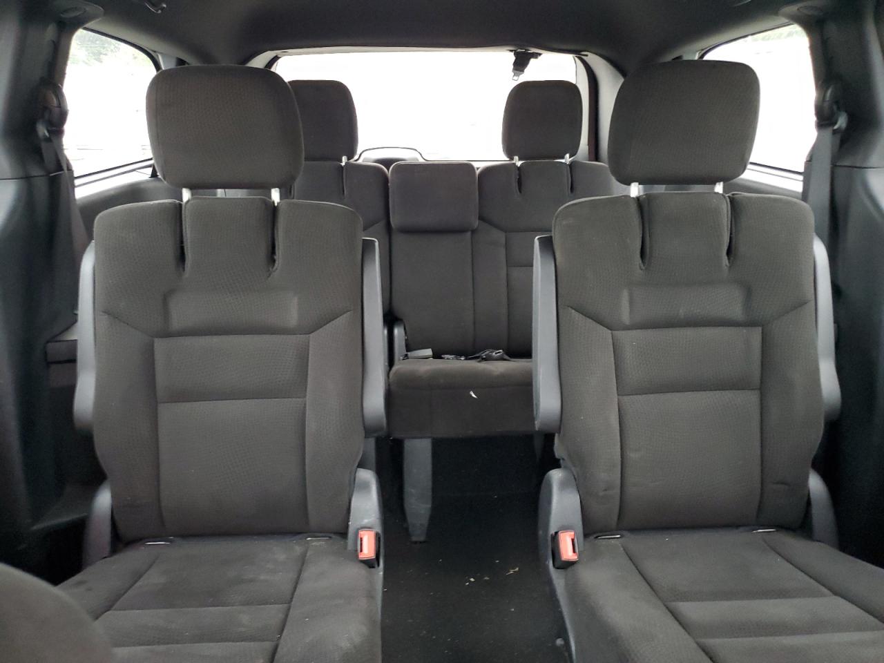 2015 DODGE GRAND CARAVAN photo 10