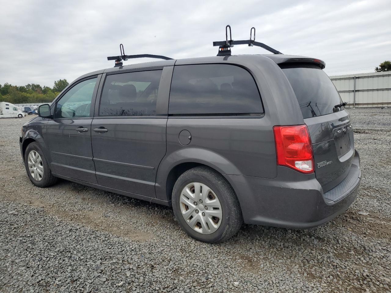 2015 DODGE GRAND CARAVAN photo 2