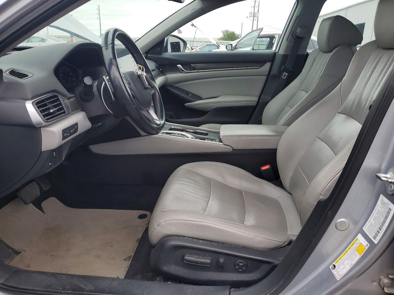 2018 HONDA ACCORD TOURING HYBRID photo 7