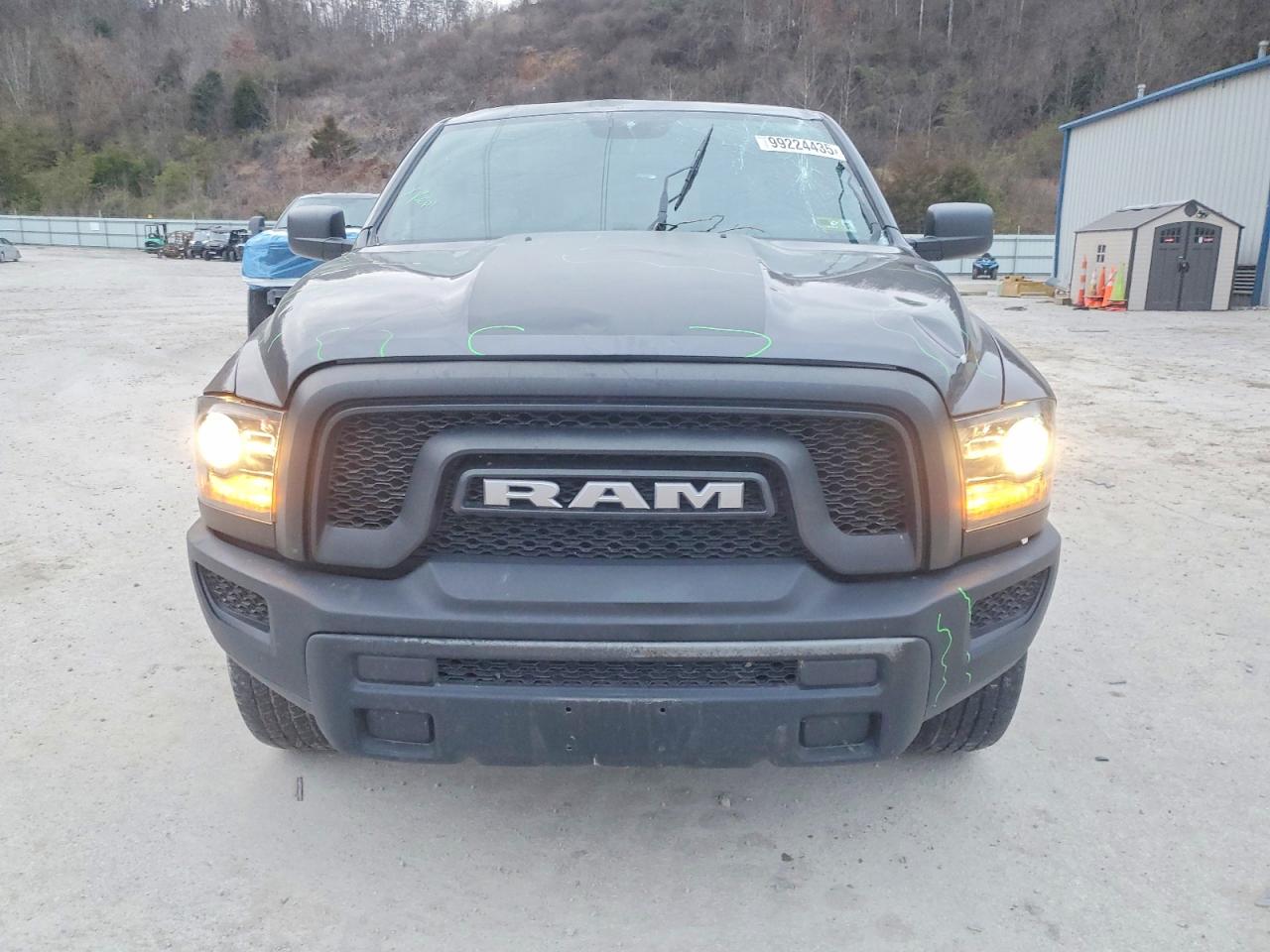 2022 RAM 1500 CLASSIC SLT photo 5