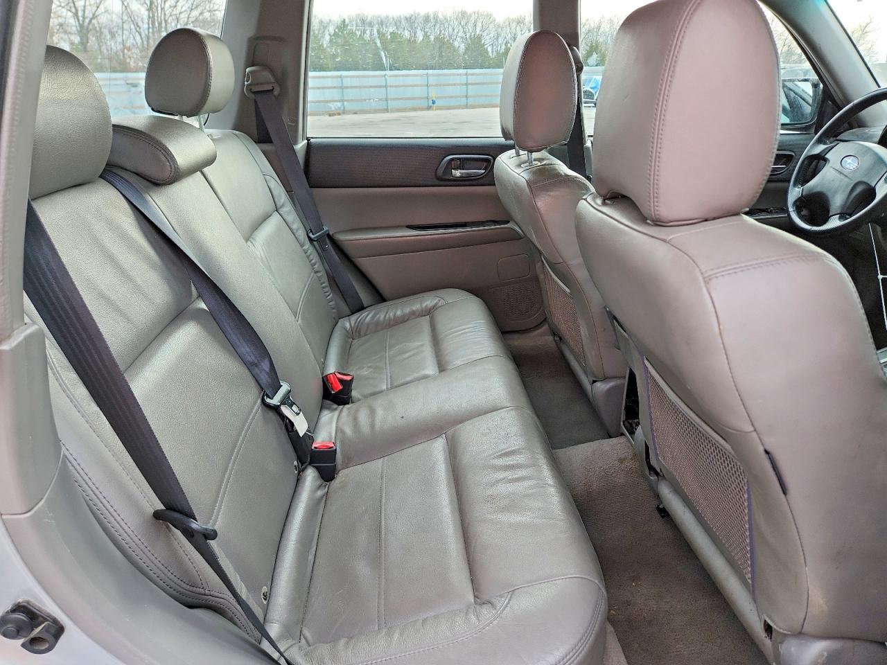 2004 SUBARU FORESTER 2.5XS photo 11