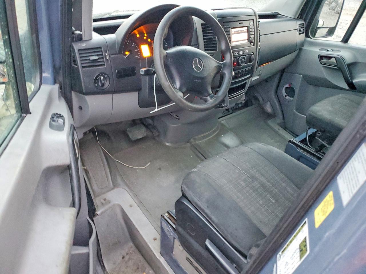 2018 MERCEDES BENZ SPRINTER 2500 DELIVERY VAN photo 8