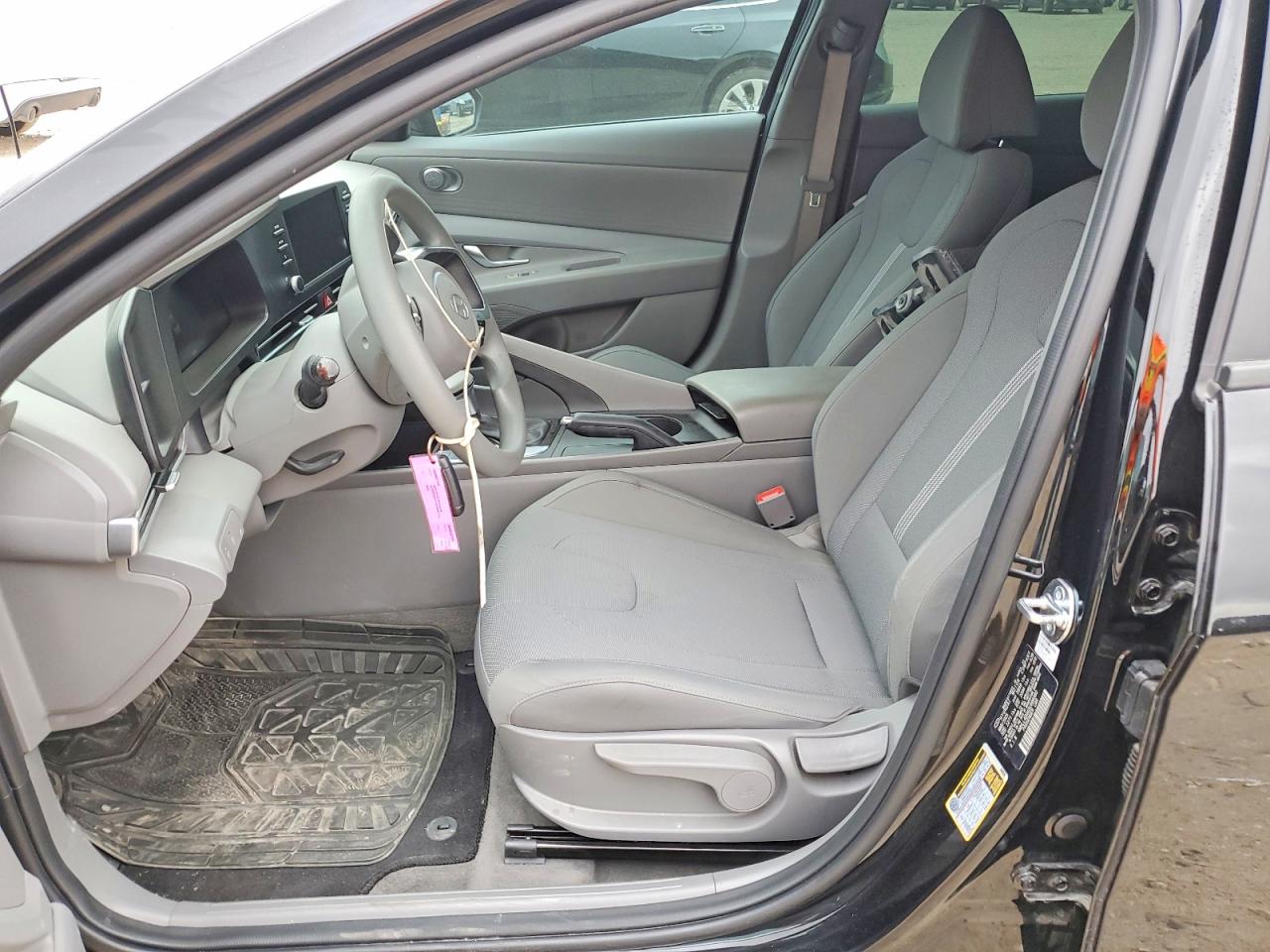 2025 HYUNDAI ELANTRA SE photo 7