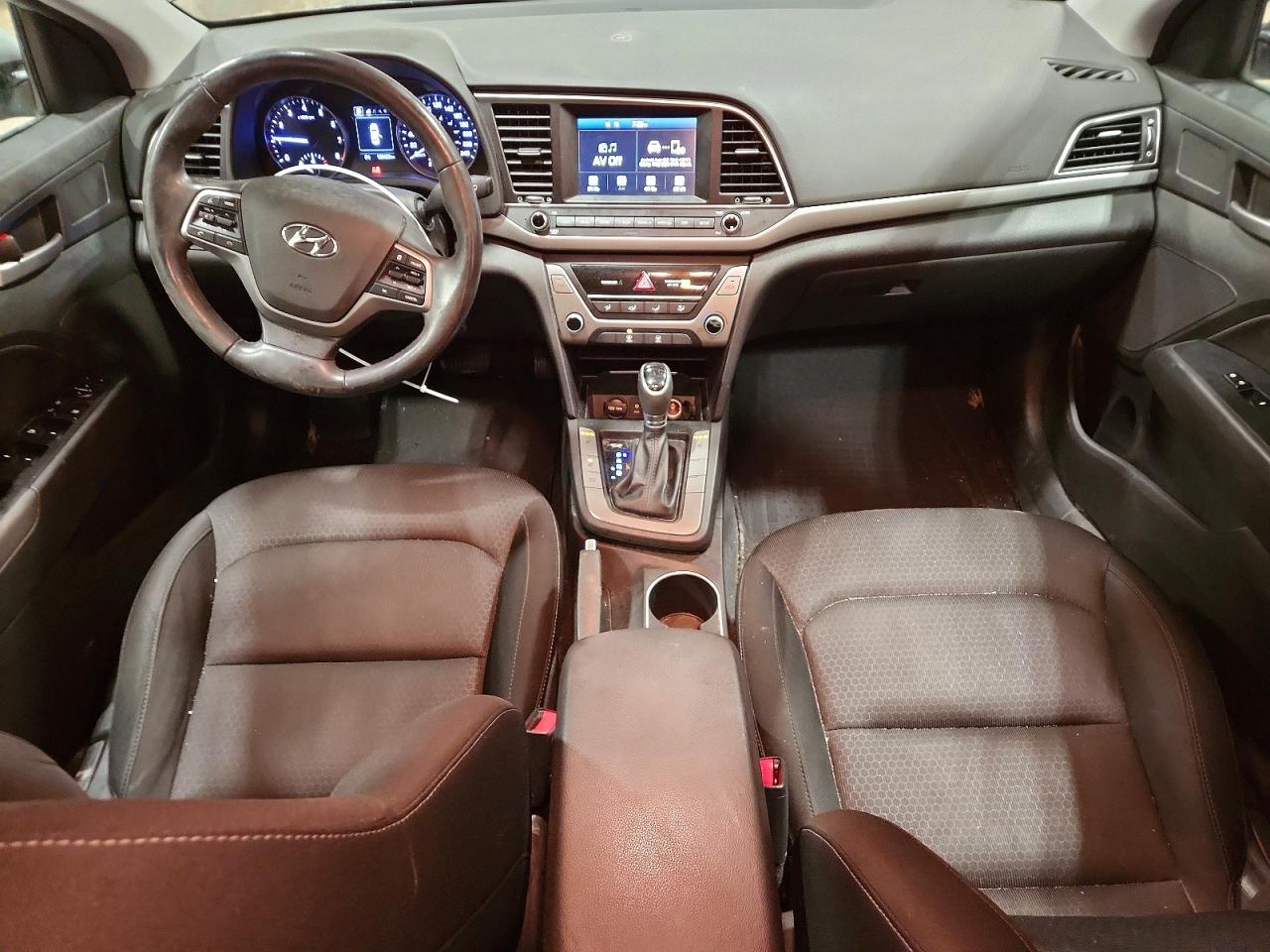 2017 HYUNDAI ELANTRA SE photo 8