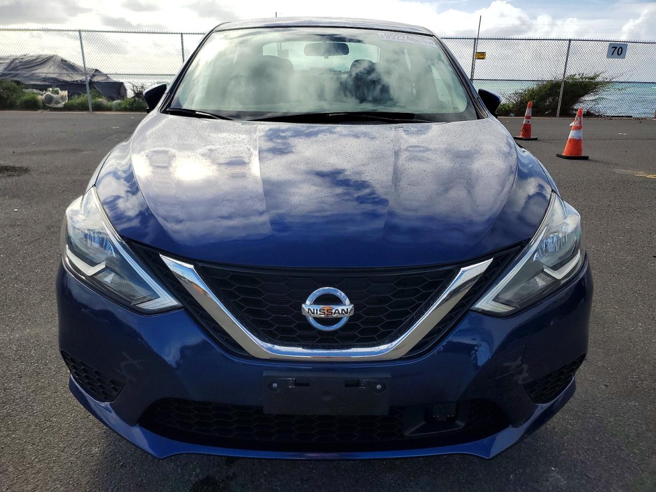 2019 NISSAN SENTRA S photo 5