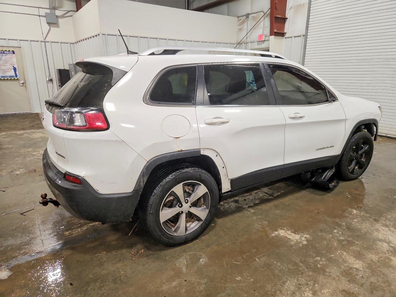 2019 JEEP CHEROKEE LIMITED photo 3