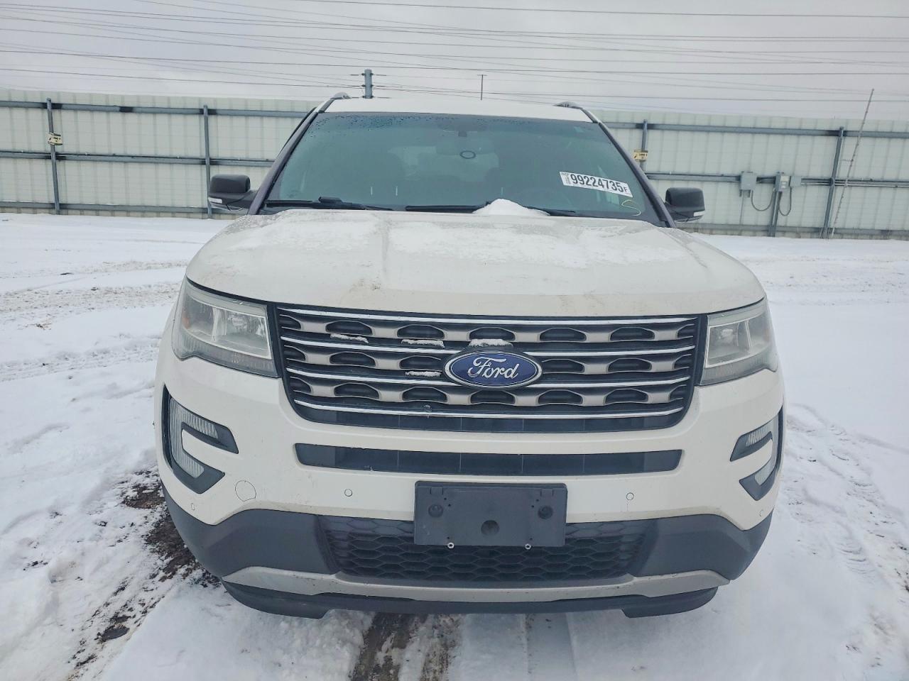 2016 FORD EXPLORER XLT photo 5