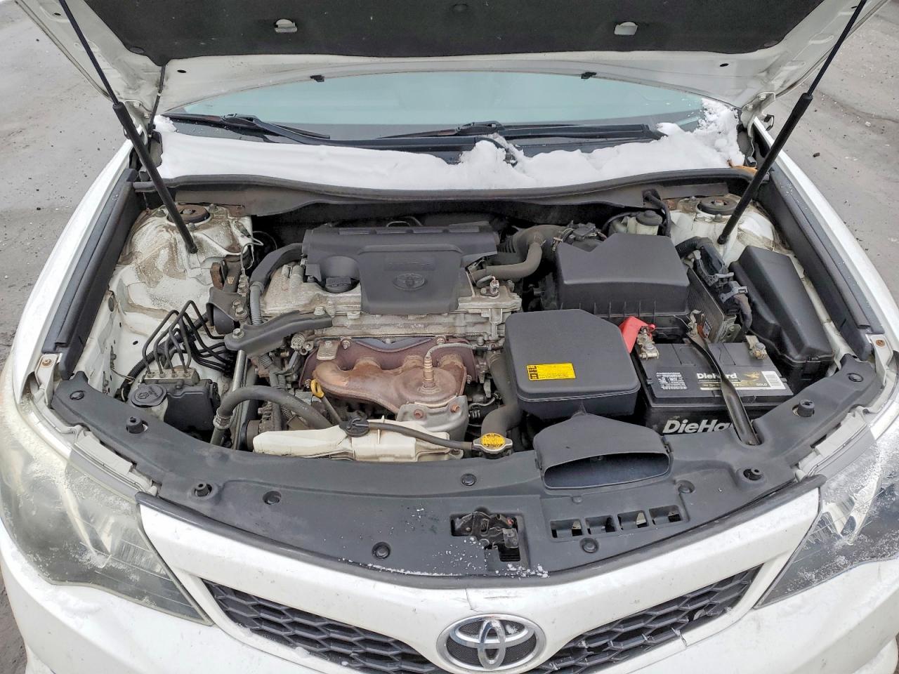 2012 TOYOTA CAMRY BASE photo 11