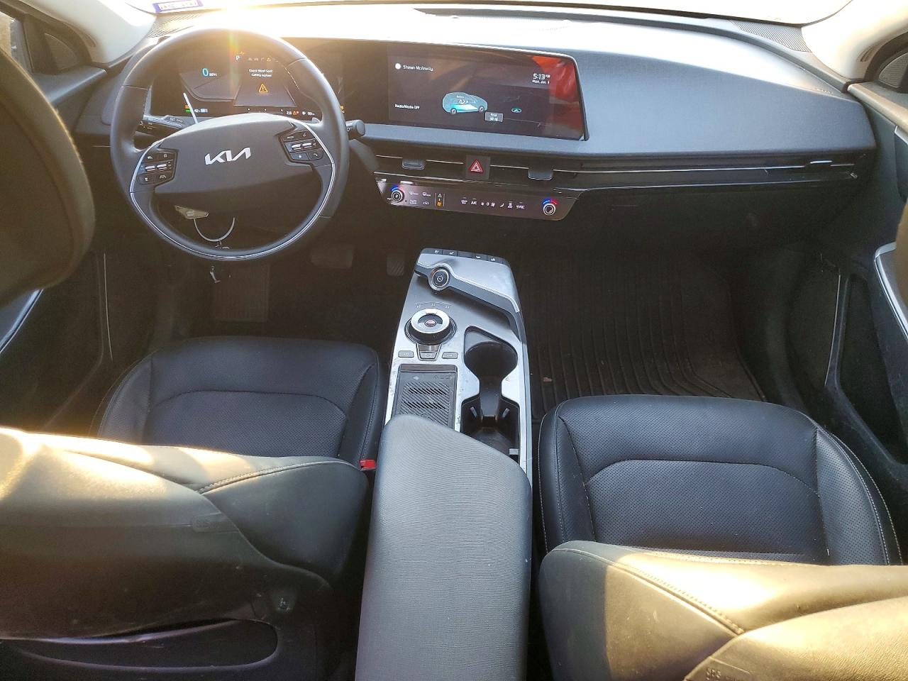 2022 KIA EV6 LIGHT photo 8