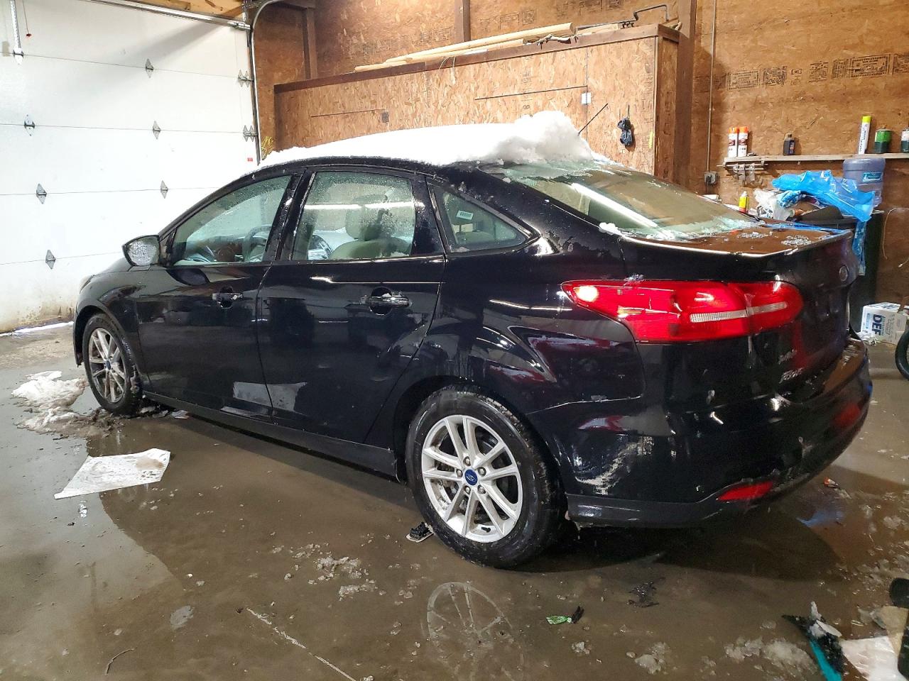 2018 FORD FOCUS SE photo 2