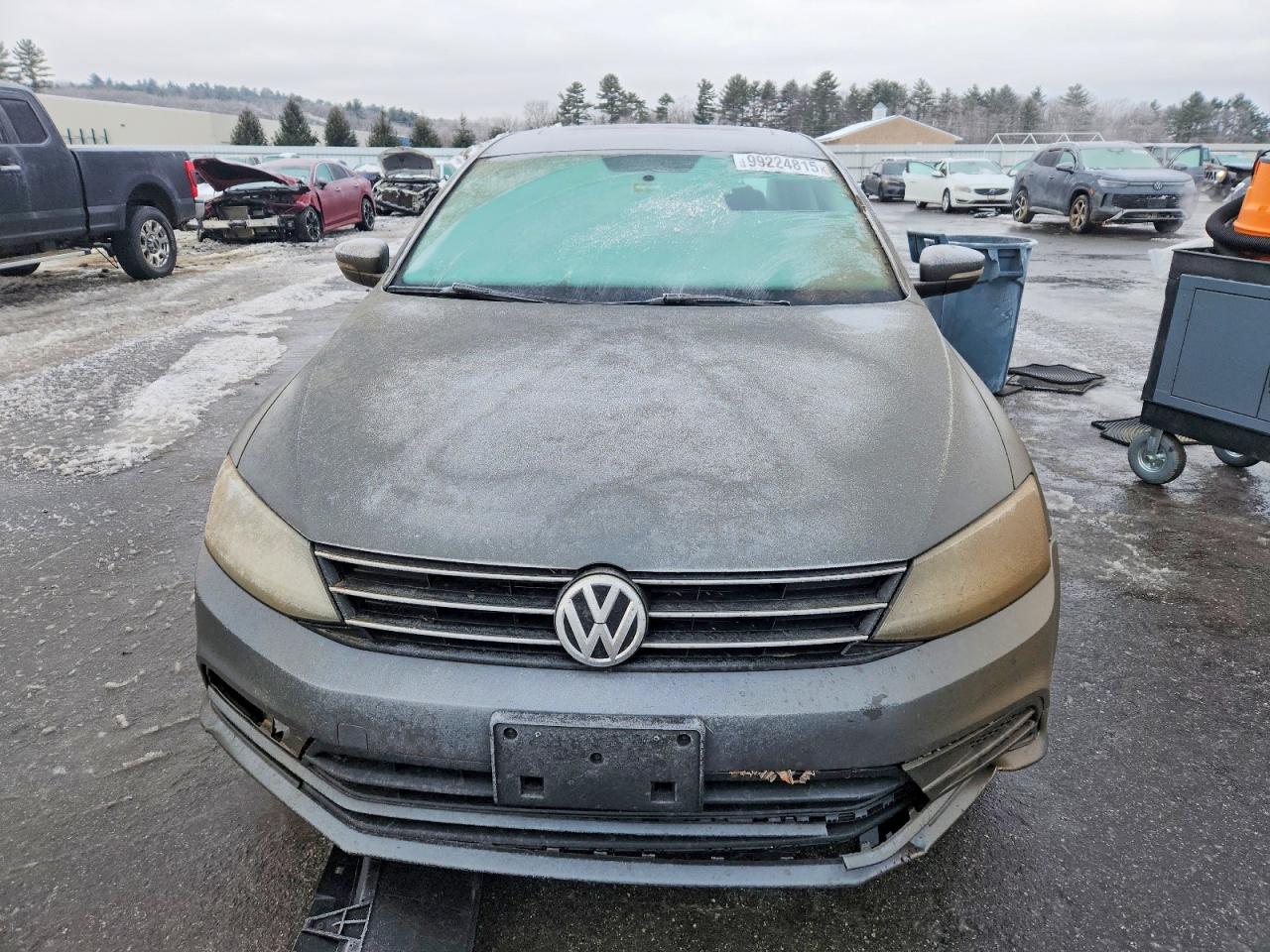 2017 VOLKSWAGEN JETTA SE photo 5