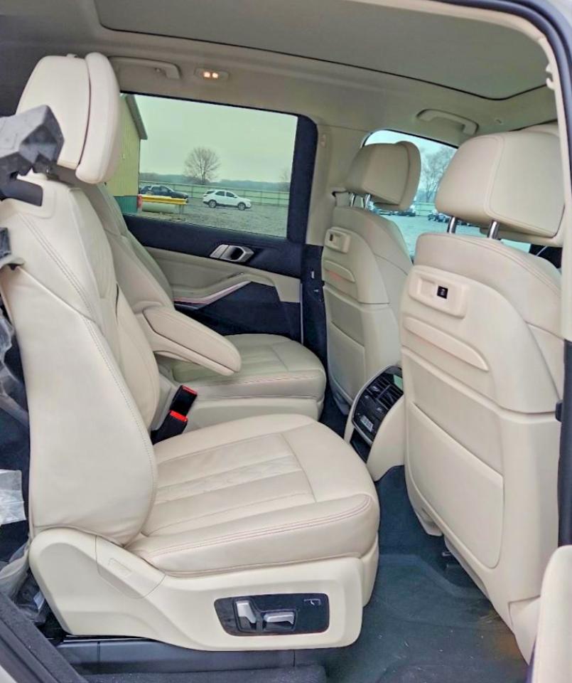 2022 BMW X7 XDRIVE40I photo 10