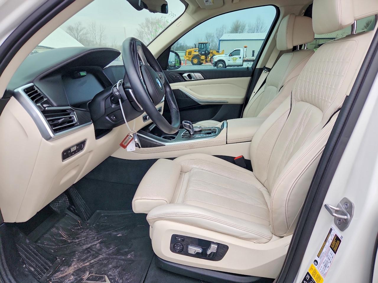 2022 BMW X7 XDRIVE40I photo 7