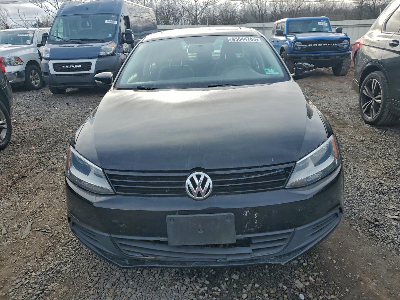 2012 VOLKSWAGEN JETTA SE photo 5