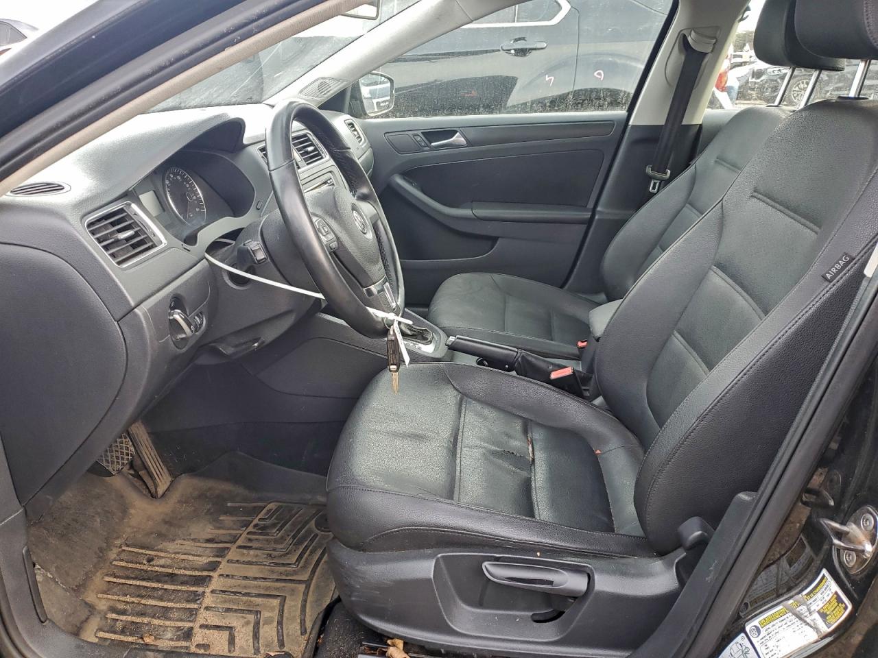 2012 VOLKSWAGEN JETTA SE photo 7