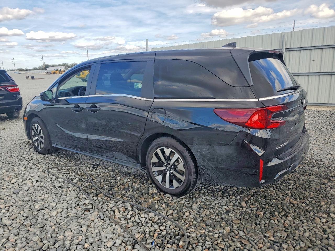 2025 HONDA ODYSSEY EXL photo 2
