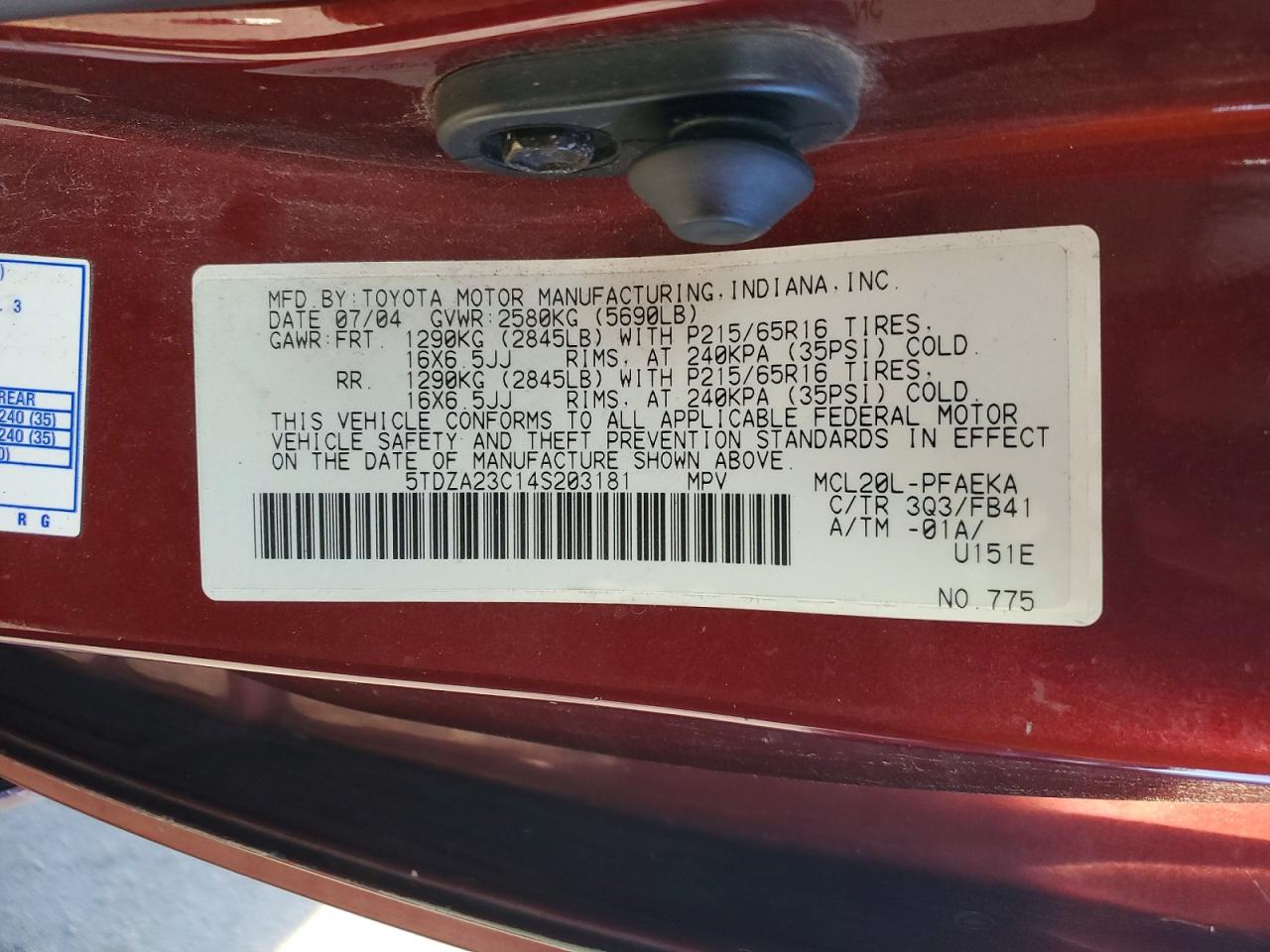 2004 TOYOTA SIENNA CE photo 13