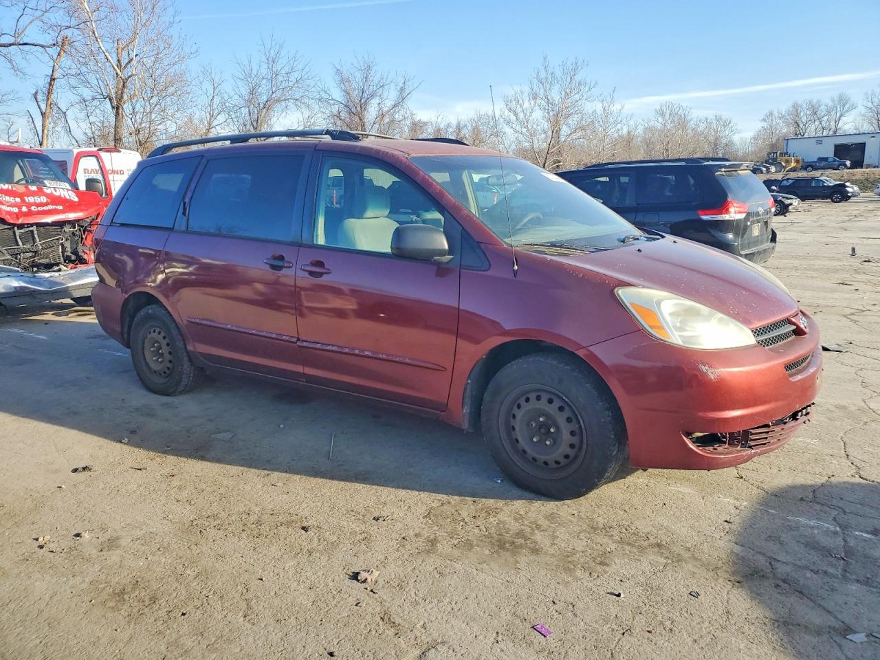 2004 TOYOTA SIENNA CE photo 4