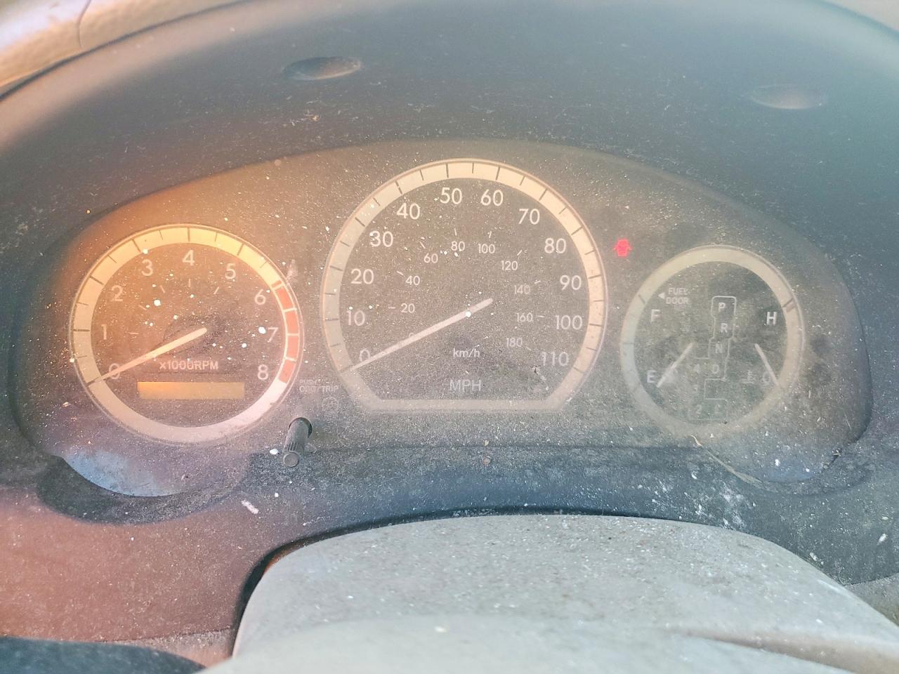 2004 TOYOTA SIENNA CE photo 9