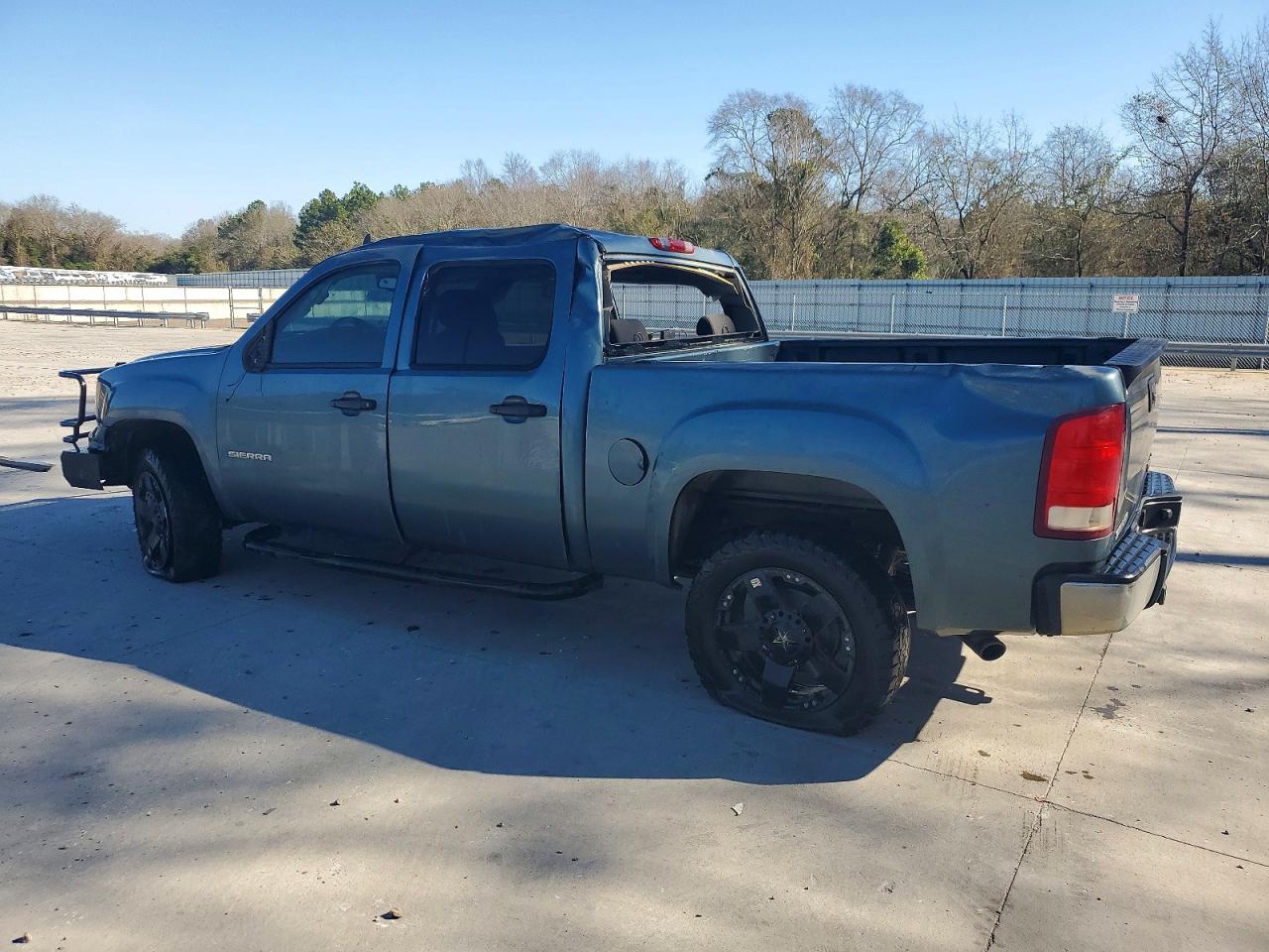 2012 GMC SIERRA C1500 SL photo 2