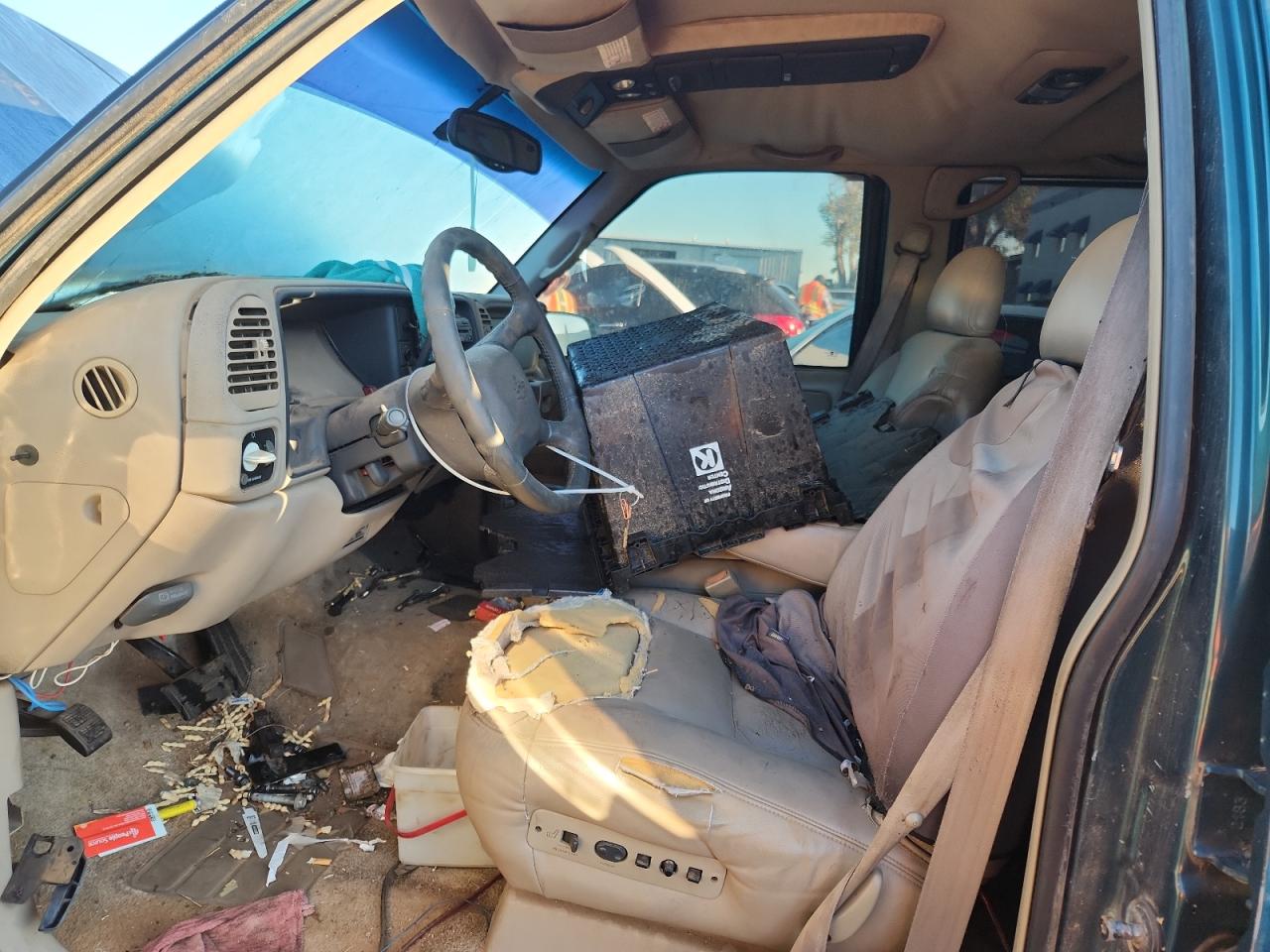1999 CHEVROLET TAHOE K1500 photo 19