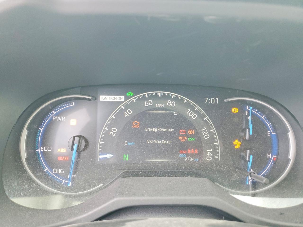 2024 TOYOTA RAV4 XLE photo 9