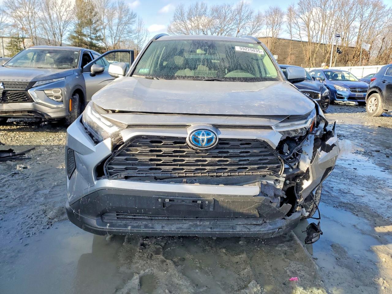 2024 TOYOTA RAV4 XLE photo 5