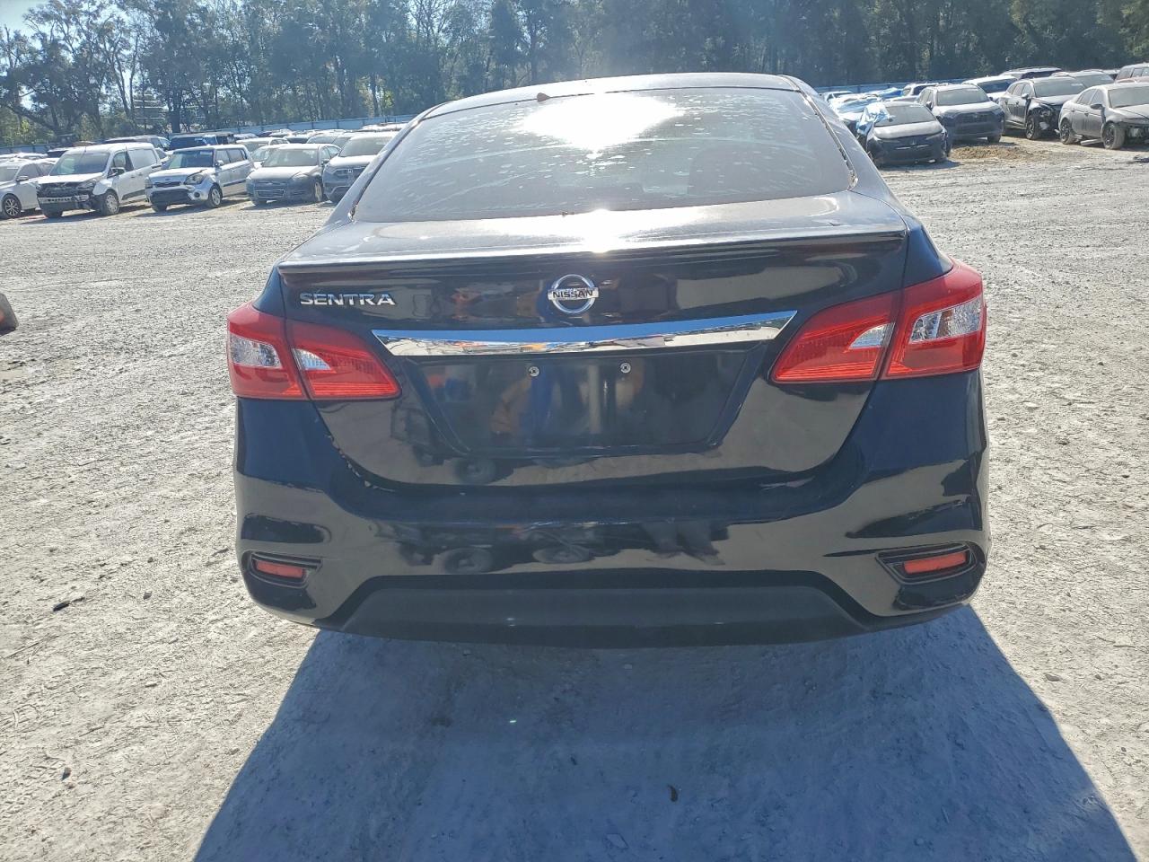 2017 NISSAN SENTRA S photo 6